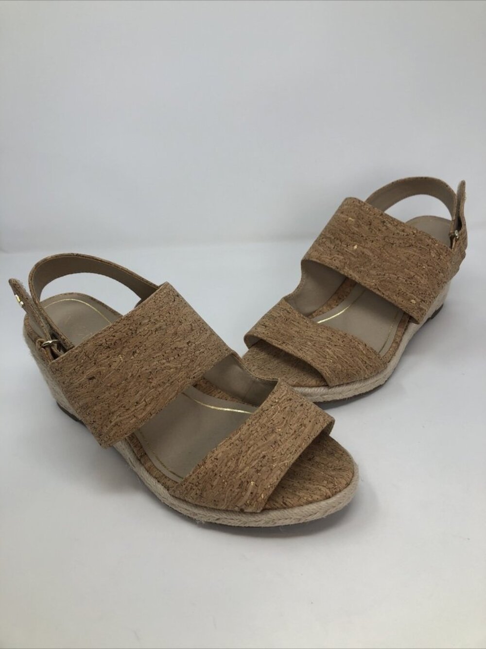 Vionic Shoes Womens 9 Brooke Cork Beige Espadrille Gold Fleck Wedge Heel Sandal